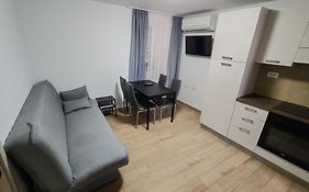 Apartments Lina